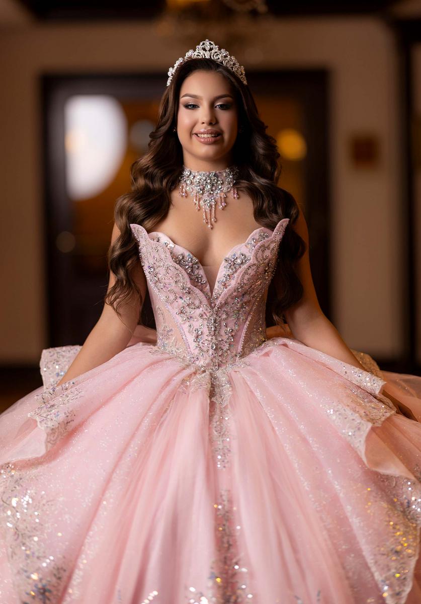 Vizcaya Style Number 4080025 - 7