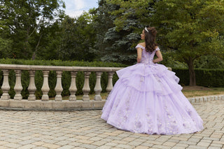 Vizcaya Style Number 89409 - 3