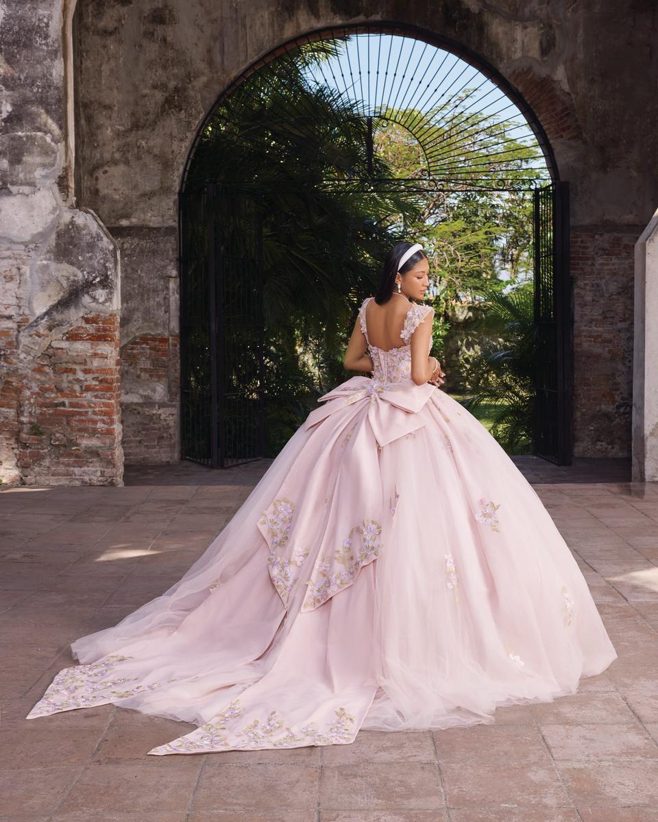 Vizcaya Style Number 89550 - 2