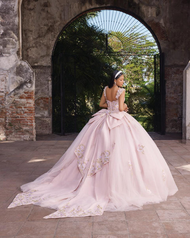 Vizcaya Style Number 89550 - 2