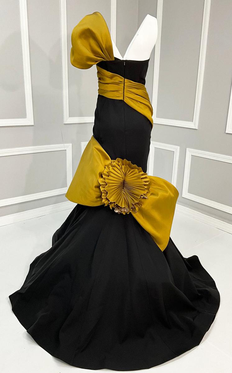 MNM Couture Style Number F02883 - 6