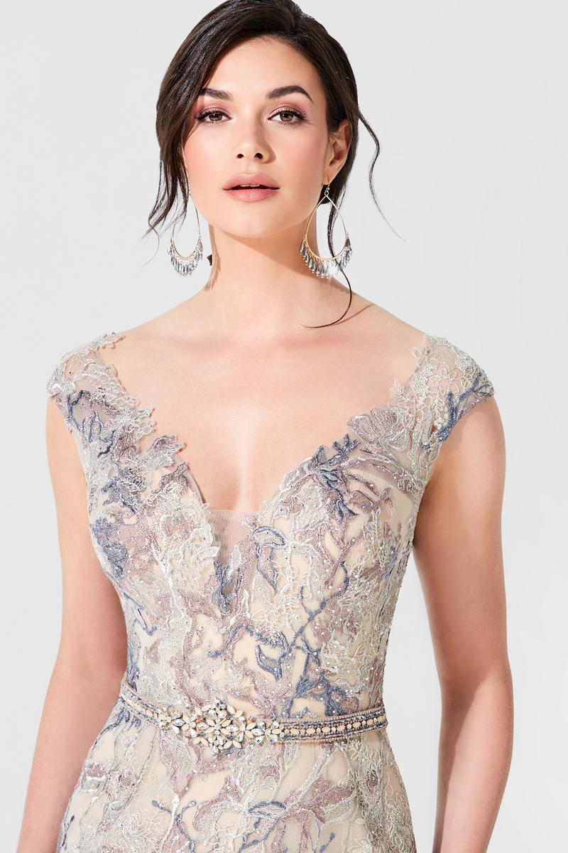 Ivonne D Style Number 220D23 - 9