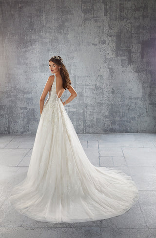 Madeline Gardner Signature Style Number 1015 - 2