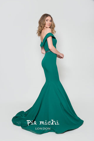 pia michi black dress Pia Michi Evening Gowns Huntingdon & Cambridge