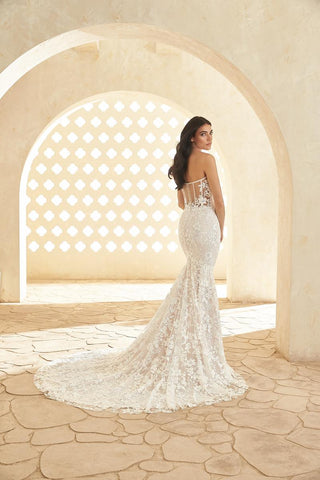 Paloma Blanca Style Number 5009 - 2