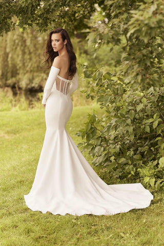 Paloma Blanca Style Number P5083 - 2