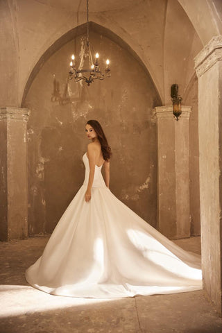 Paloma Blanca Style Number P5100 - 2