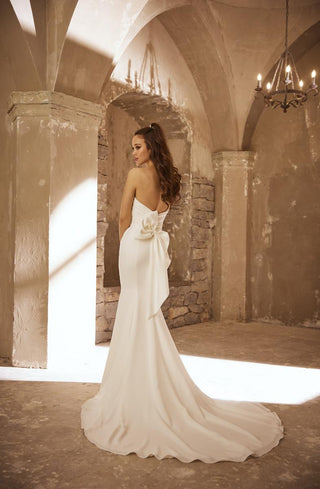 Paloma Blanca Style Number P5105 - 2