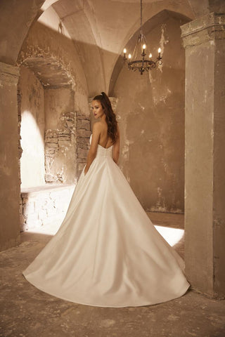 Paloma Blanca Style Number P5106 - 2
