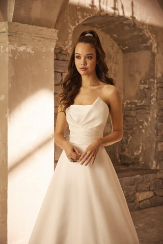 Paloma Blanca Style Number P5106 - 3