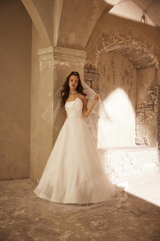 Paloma Blanca Style Number P5106 - 1