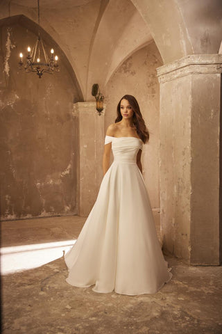 Paloma Blanca Style Number P5108 - 1