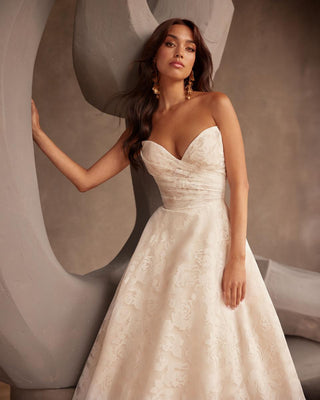 Paloma Blanca Style Number P5128 - 3