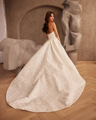 Paloma Blanca Style Number P5133 - 2