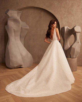 Paloma Blanca Style Number P5138 - 2
