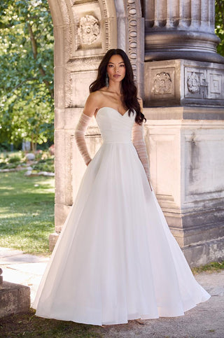 Paloma Blanca Style Number P5182 - 1