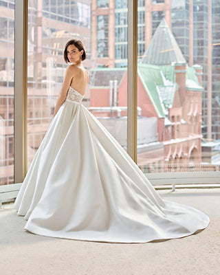 Paloma Blanca Style Number P5202 - 2