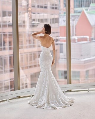 Paloma Blanca Style Number P5206 - 4