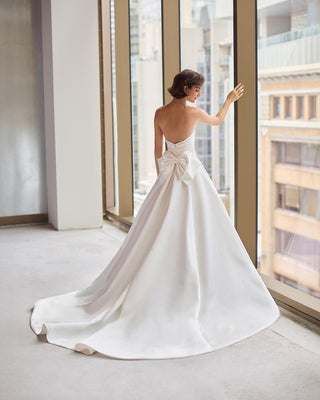 Paloma Blanca Style Number P5209 - 2