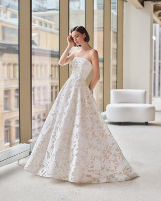 Paloma Blanca Style Number P5212 - 1