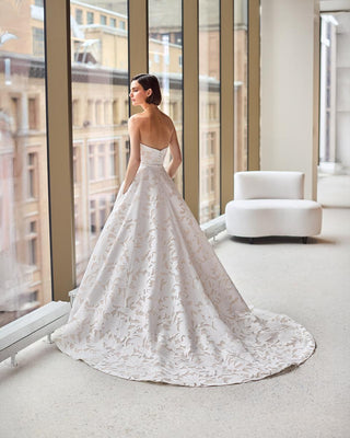 Paloma Blanca Style Number P5212 - 2