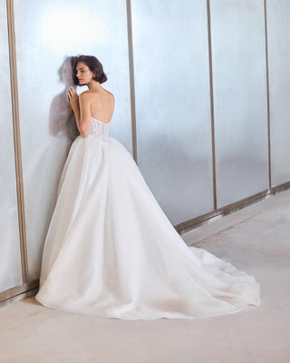 Paloma Blanca Style Number P5218 - 2