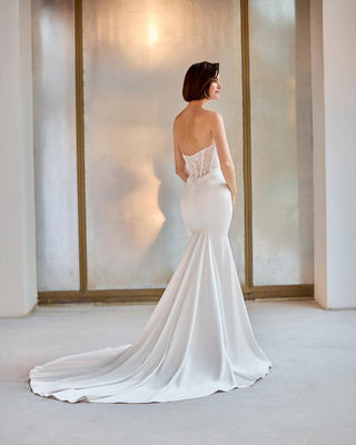 Paloma Blanca Style Number P5219 - 2