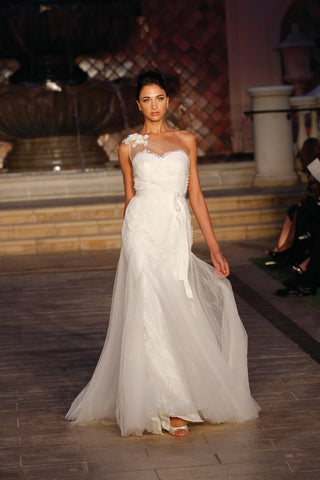 Enzoani Bridal Style Number Heli - 6