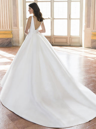 Enzoani Bridal Style Number TIFFANY-D - 2