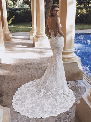 Enzoani Bridal Style Number Urvashi_D - 2