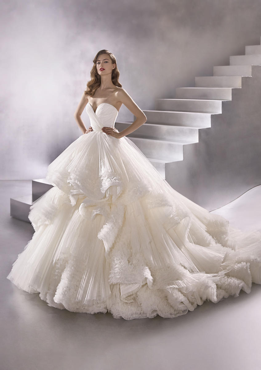 Atelier Pronovias Style Number EARTHRISE - 1