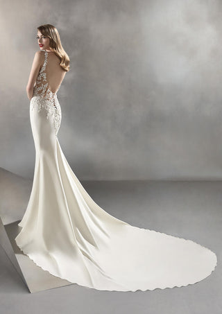 Atelier Pronovias Style Number HOSTA - 2