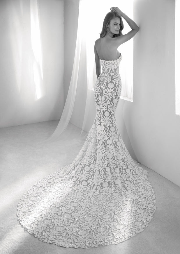 Atelier Pronovias Style Number RUNIS - 2