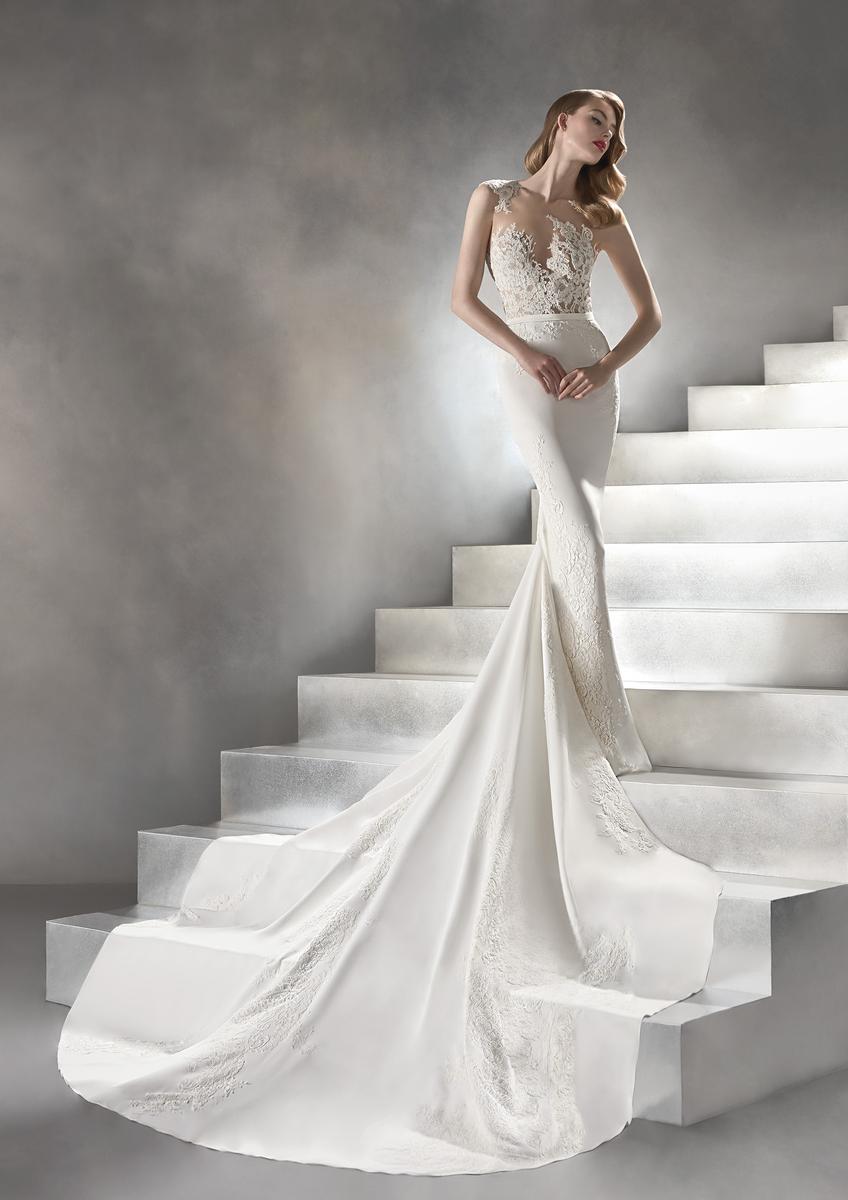 Atelier Pronovias Style Number VICENTA - 1