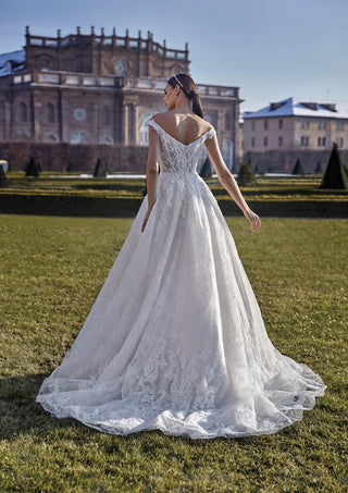 Privee Collection Style Number MELISANDRA - 2