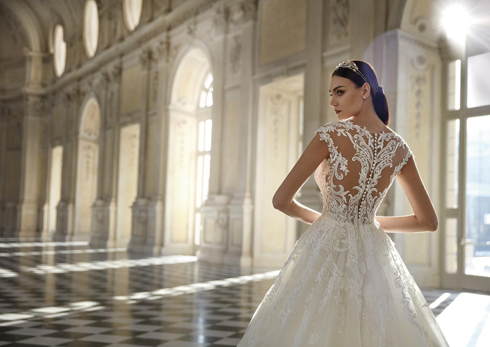Privee Collection Style Number TRINITY - 3