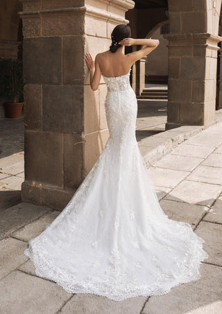 Pronovias Style Number AETHRA - 2