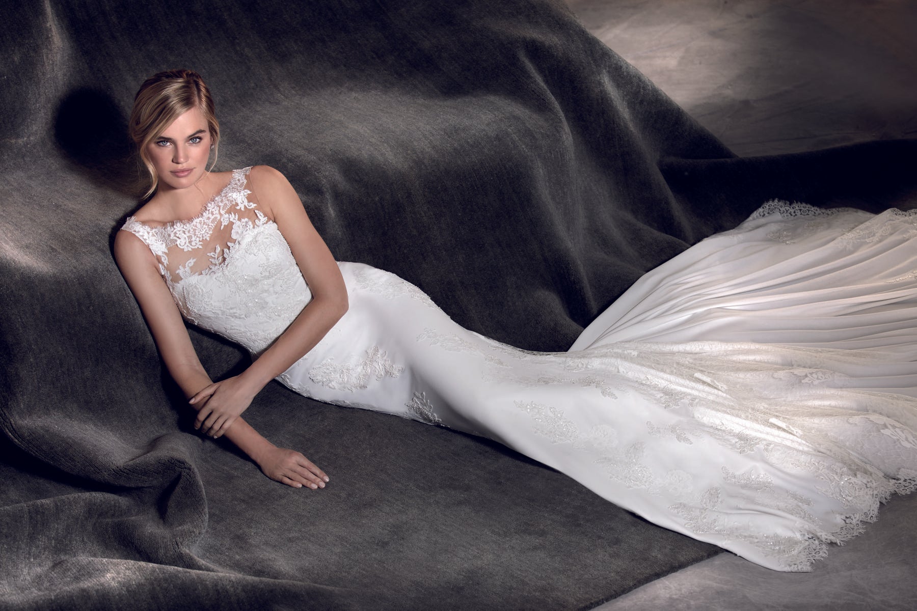 Pronovias Style Number AGATA - 4