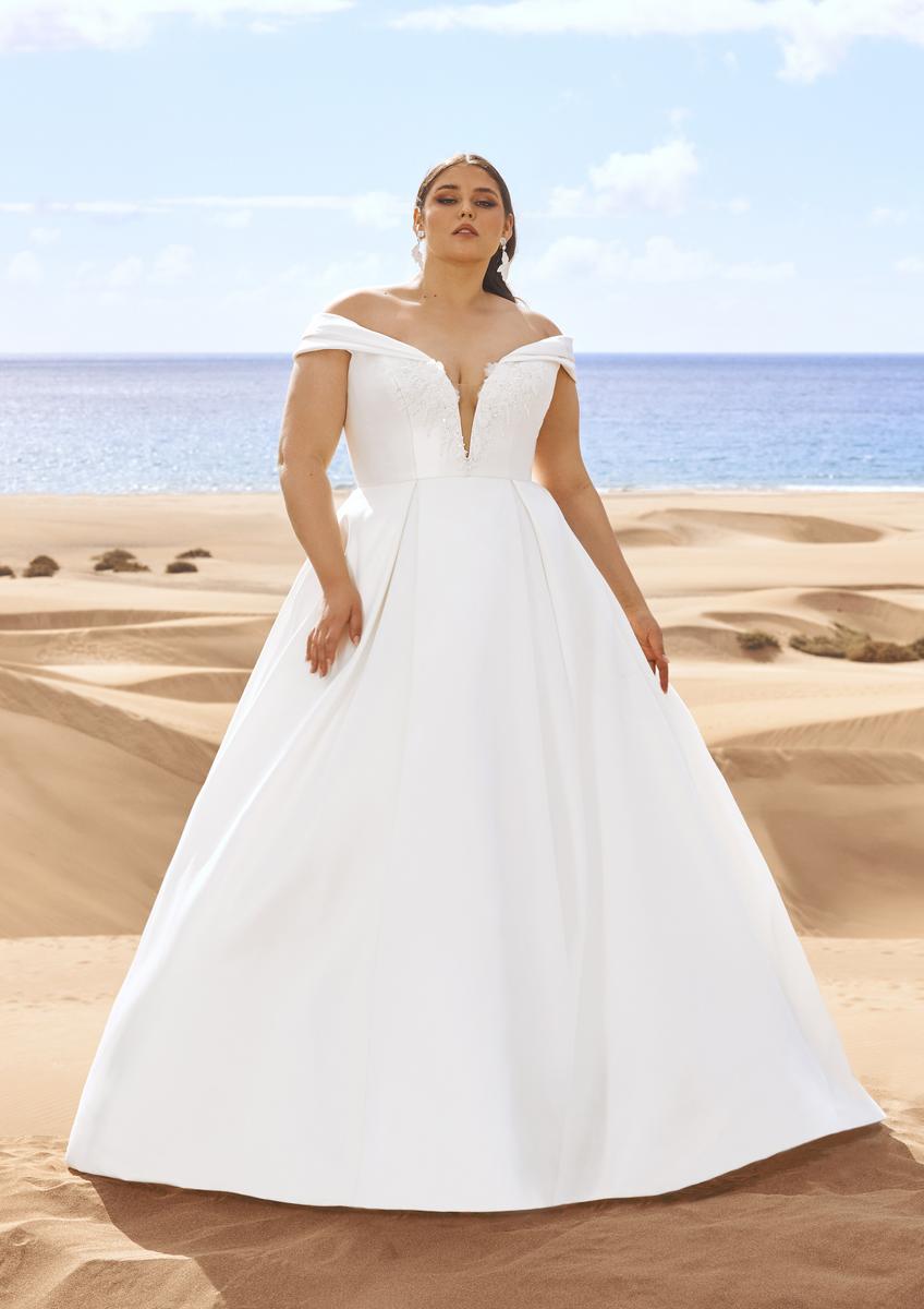 Pronovias Fashion Dress IGUAZU Alexandra's Boutique Pronovias Fashion Dress IGUAZU Alexandra's Boutique