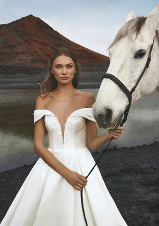 Pronovias Style Number IGUAZU - 5