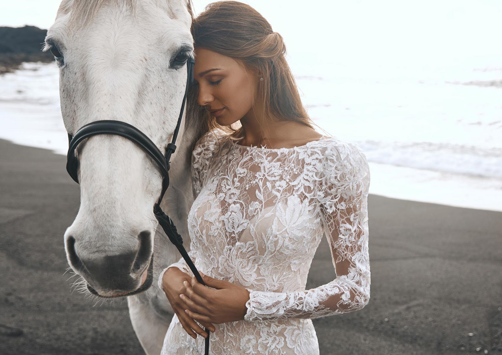 Pronovias Style Number PANJIN - 4