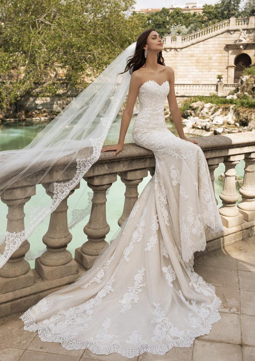Pronovias Style Number PRINCIA - 1