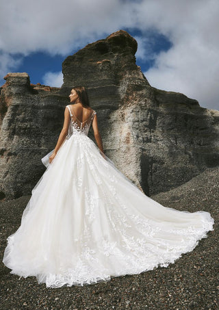 Pronovias Style Number TUNYA - 2
