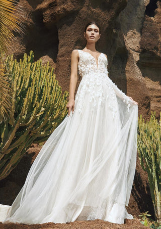 Pronovias Style Number VIK - 1