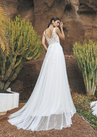 Pronovias Style Number VIK - 2