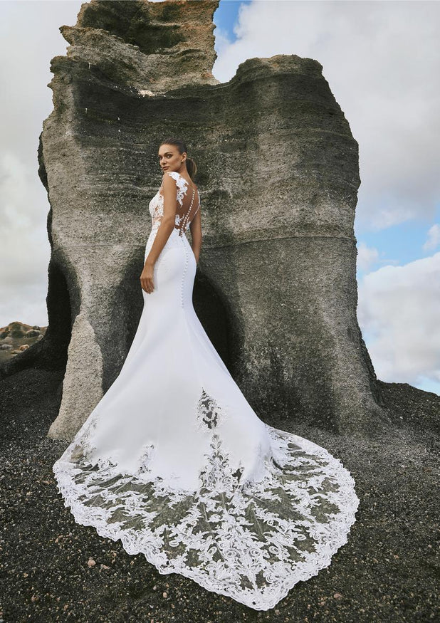 Pronovias Style Number WAITOMO - 2