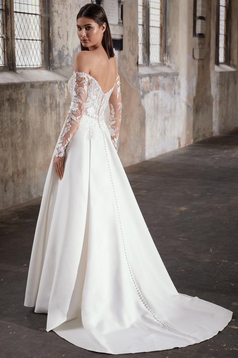Adore Style Number 11286 - 2