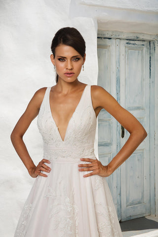 Justin Alexander Bridal Dress 8953 – Alexandra's Boutique