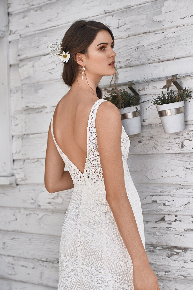 Lilian West Style Number 66049 - 4