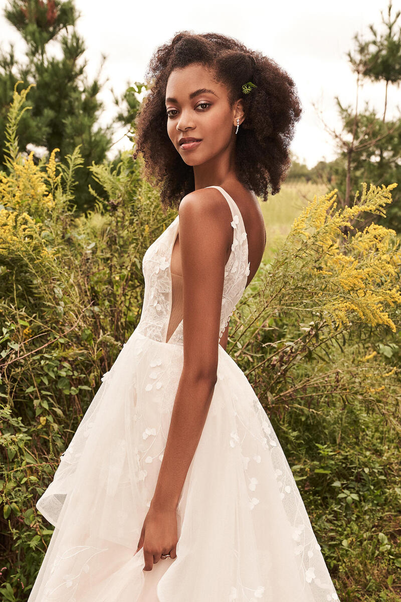 Lilian West Style Number 66201 - 4